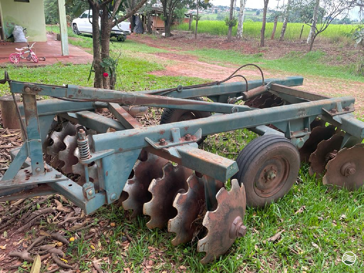 IMPLEMENTOS AGRICOLAS GRADE INTERMEDIÁRIA INTERMEDIÁRIA 20 DISCOS Camtrac Máquinas Agrícolas MARIALVA PARANÁ PR